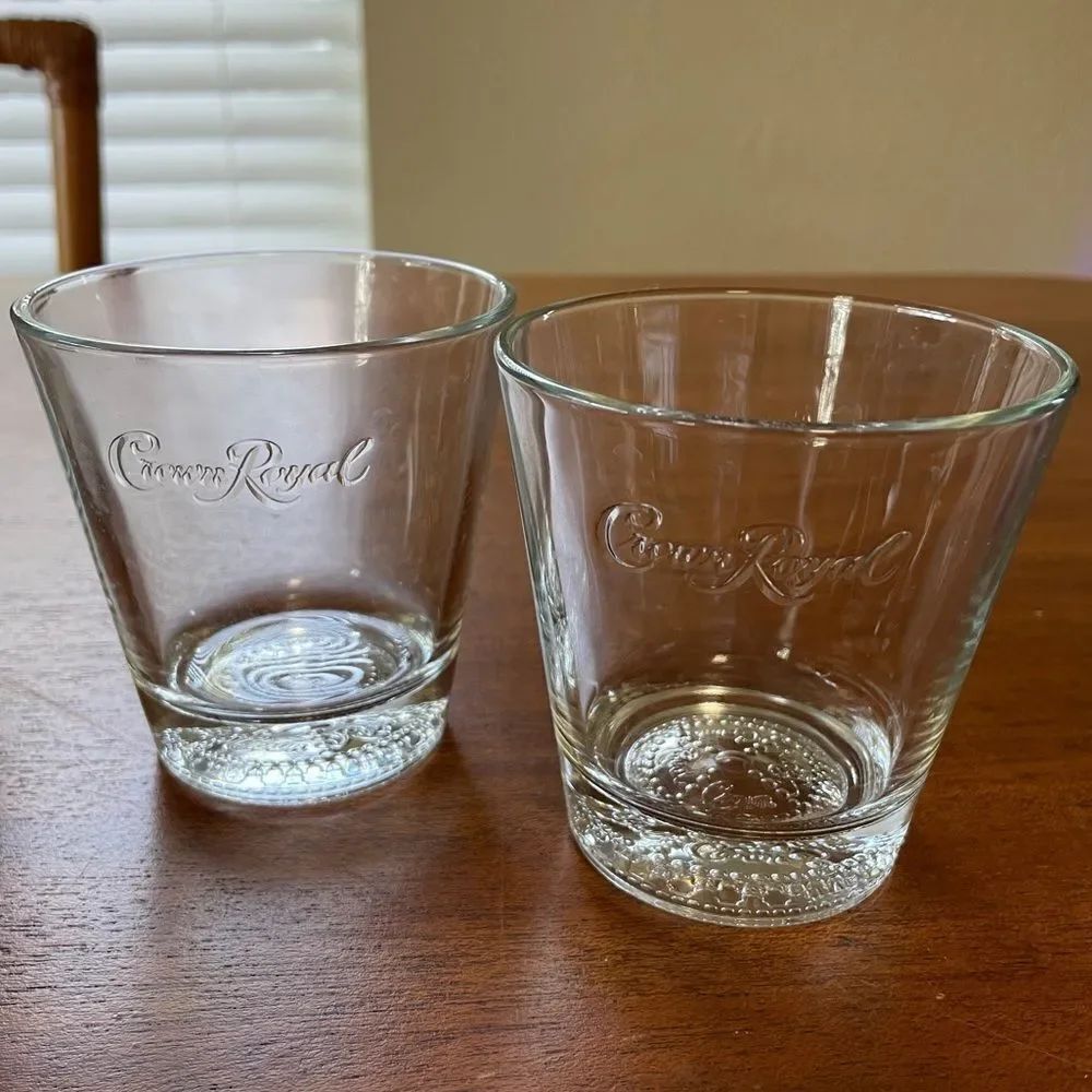 Set of 2 Crown Royal Lowball Tumbler Whiskey Glasses Starburst Shaped Base 10 Oz